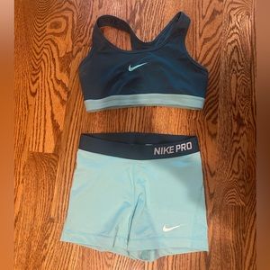 NIKE Pro Workout Set bra-small, shorts-medium